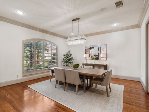 2203 Capri Isle Court, Houston TX 77077