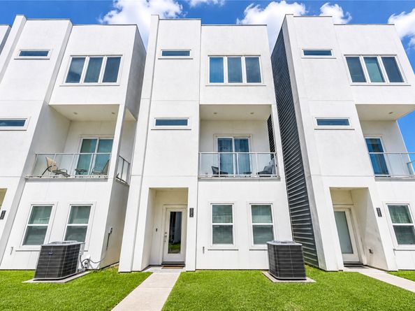 2107 Engelmohr Street B, Houston TX 77054
