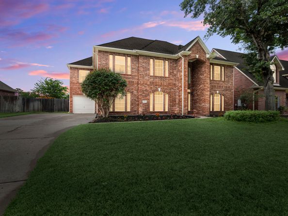 9514 Champions Cove Drive, Spring TX 77379