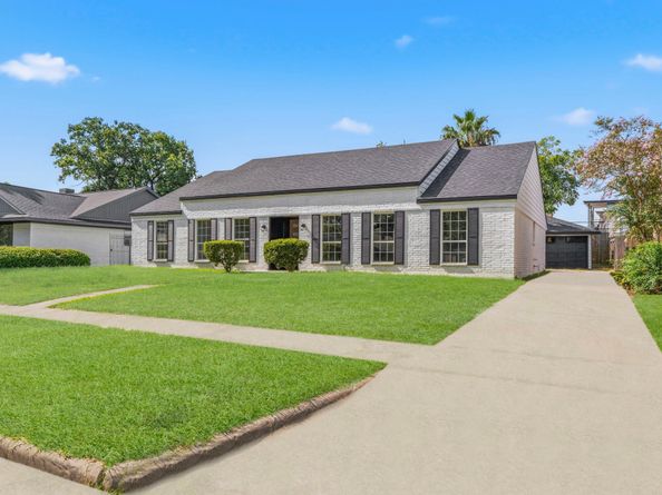 5411 Ariel Street, Houston TX 77096