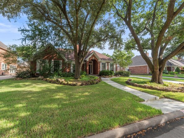 16222 Rainbow Lake Road, Houston TX 77095