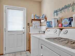 8522 Terhune, Sun Valley CA 91352