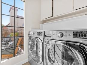 427 E Orange Grove Ave 301, Burbank CA 91501