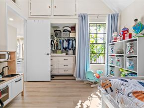 427 E Orange Grove Ave 301, Burbank CA 91501