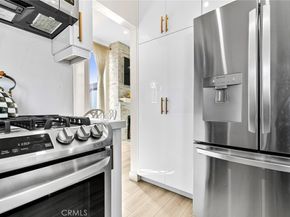 427 E Orange Grove Ave 301, Burbank CA 91501