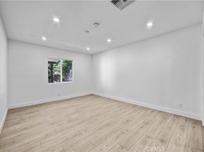 14857 Tuba, San Fernando CA 91345
