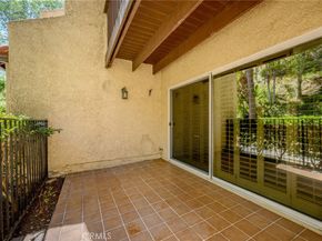 9555 Via Venezia, Burbank CA 91504