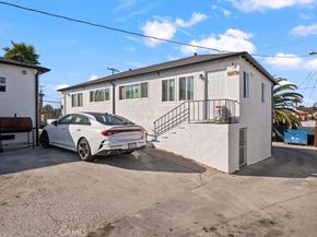 1525 W 105th Street, Los Angeles CA 90047