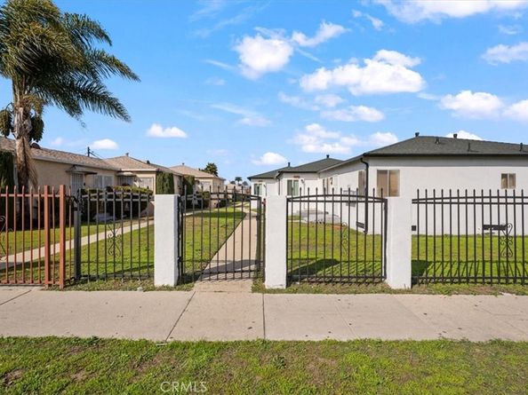 1525 W 105th Street, Los Angeles CA 90047