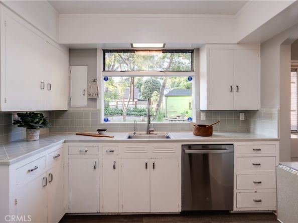 425 W 10th Street, Claremont CA 91711