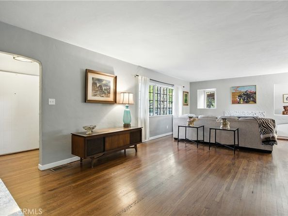 425 W 10th Street, Claremont CA 91711