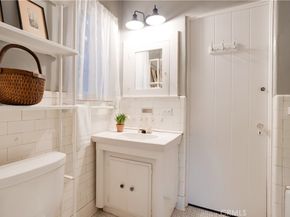 425 W 10th Street, Claremont CA 91711