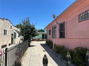 4618 Wall Street, Los Angeles CA 90011