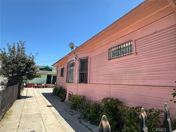 4618 Wall Street, Los Angeles CA 90011