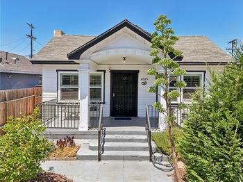 2025 W Vernon Avenue