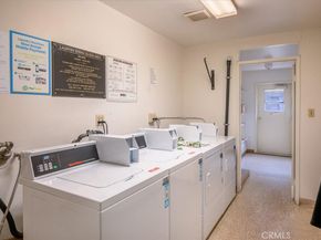 330 S Mentor Avenue 202, Pasadena CA 91106