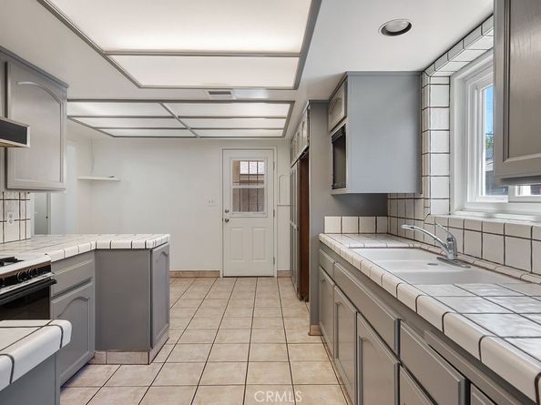 410 S Sunset Avenue, Azusa CA 91702
