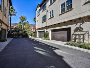 877 Orchid, Azusa CA 91702