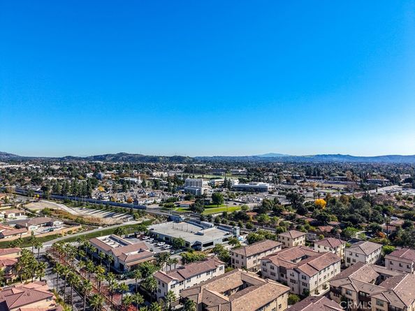 877 Orchid, Azusa CA 91702