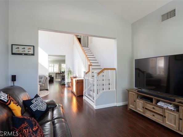 17 Shady Cove Court, Azusa CA 91702