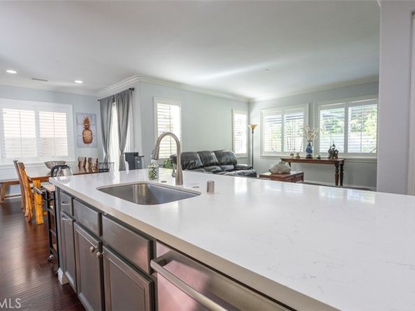 17 Shady Cove Court, Azusa CA 91702