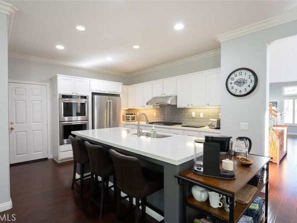 17 Shady Cove Court, Azusa CA 91702