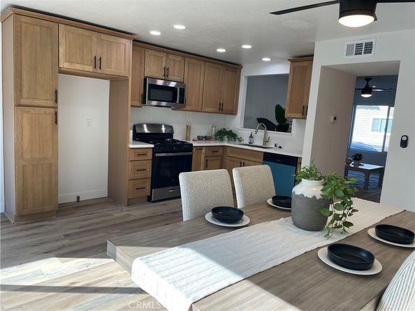 700 W Walnut Avenue 58, Orange CA 92868