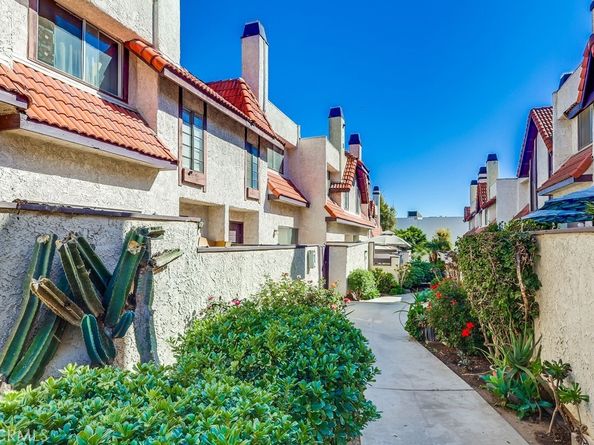 12330 Osborne Street 49, Pacoima CA 91331