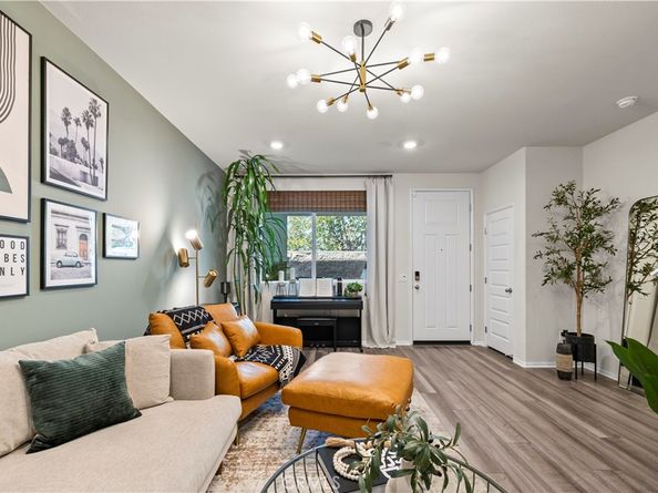 1752 Cayton Loop, West Covina CA 91790
