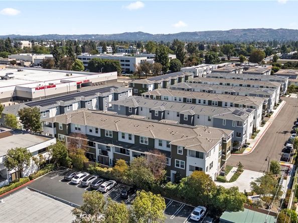 1752 Cayton Loop, West Covina CA 91790
