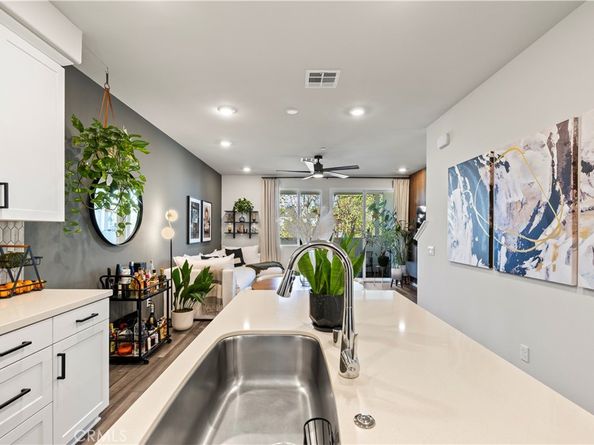 1752 Cayton Loop, West Covina CA 91790