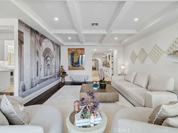 1835 Pandora Avenue 402, Los Angeles CA 90025