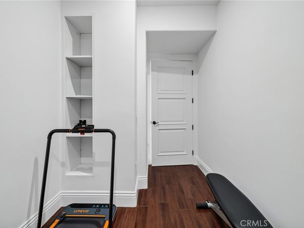 1835 Pandora Avenue 402, Los Angeles CA 90025