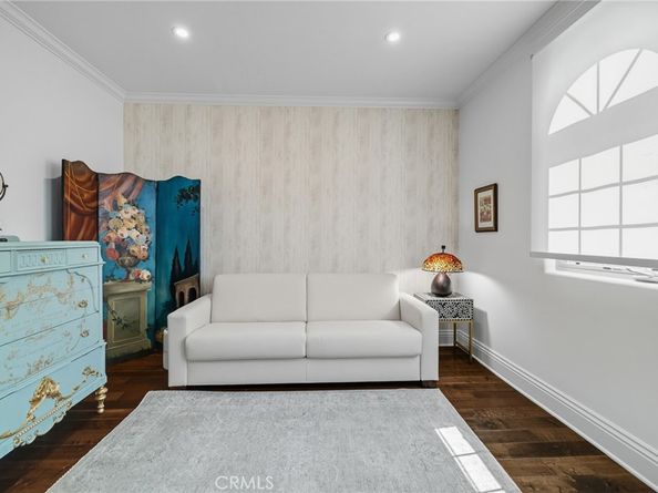 1835 Pandora Avenue 402, Los Angeles CA 90025