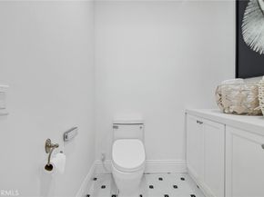 1835 Pandora Avenue 402, Los Angeles CA 90025