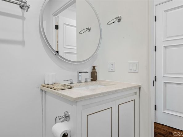 1835 Pandora Avenue 402, Los Angeles CA 90025