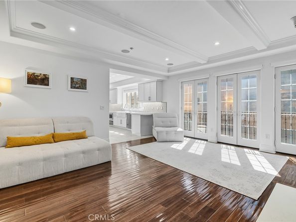 1835 Pandora Avenue 402, Los Angeles CA 90025