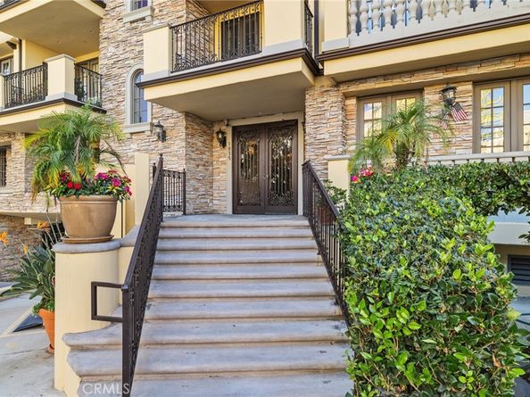 1835 Pandora Avenue 402, Los Angeles CA 90025