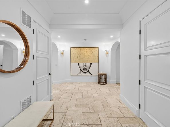 1835 Pandora Avenue 402, Los Angeles CA 90025