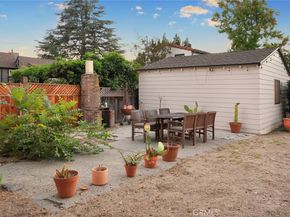 1268 N Holliston, Pasadena CA 91104