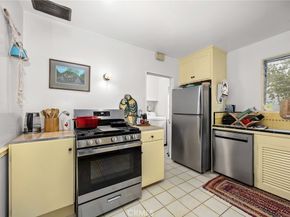 1268 N Holliston, Pasadena CA 91104