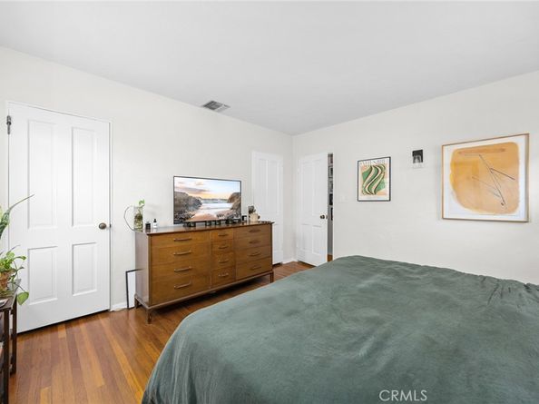 1268 N Holliston, Pasadena CA 91104
