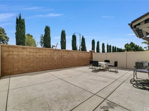 2343 S Via Veranda 10, Ontario CA 91762