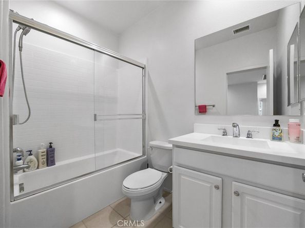 2343 S Via Veranda 10, Ontario CA 91762