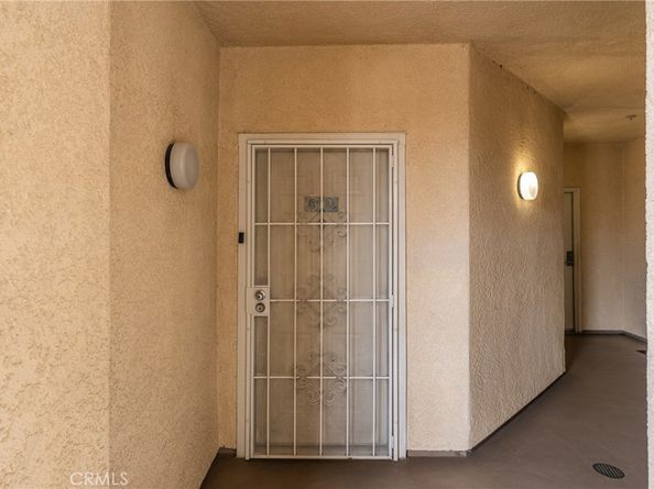 130 S Barranca St, 302, West Covina CA 91791