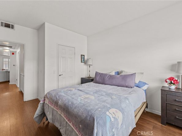 130 S Barranca St, 302, West Covina CA 91791