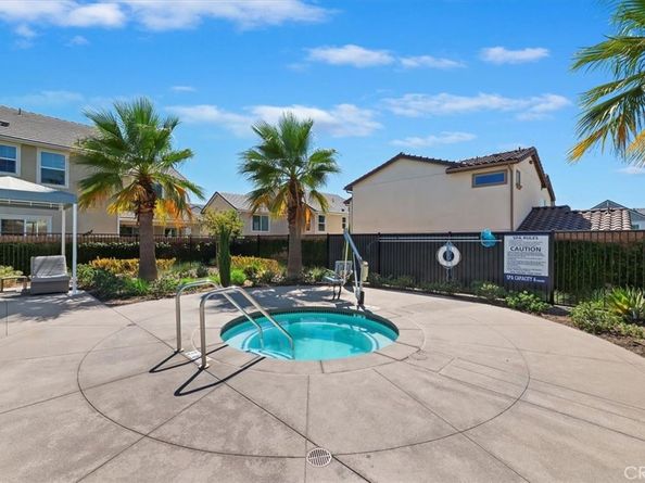 6956 Mallow Drive, Fontana CA 92336