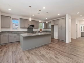 6956 Mallow Drive, Fontana CA 92336