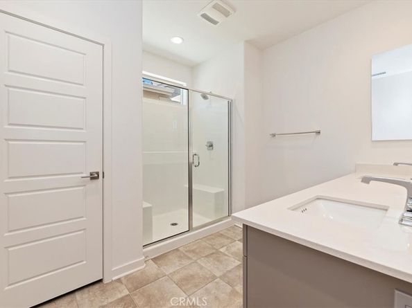 6956 Mallow Drive, Fontana CA 92336