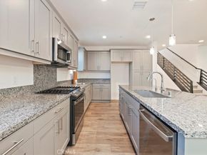 6956 Mallow Drive, Fontana CA 92336